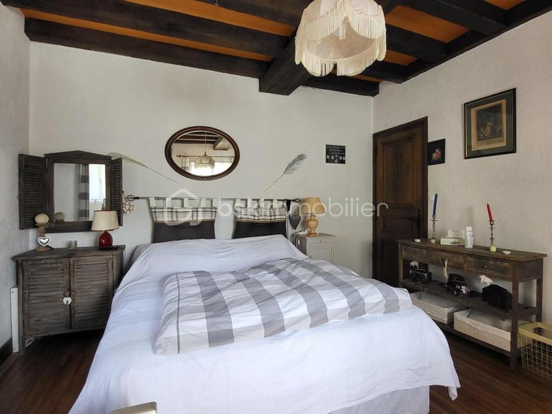 Propriété - 250 m² - 9 pièces