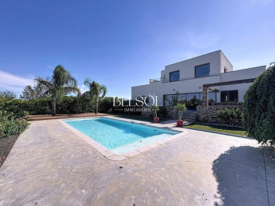 Villa - 211 m² - 4 pièces