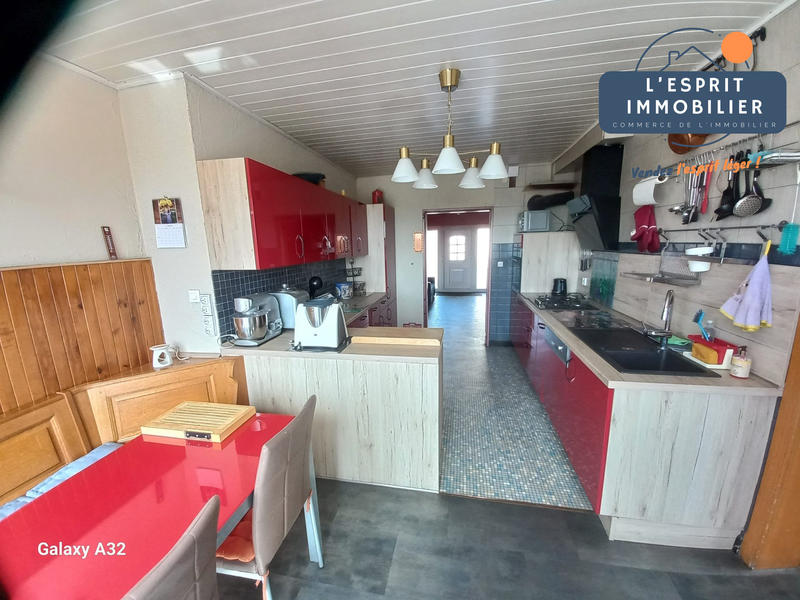 Maison ancienne - 163 m² - 8 pièces