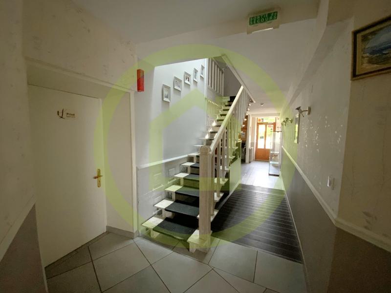 Maison - 540 m² - 20 pièces