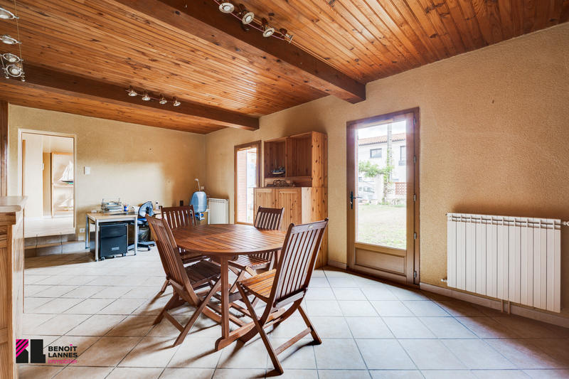 Maison - 197 m² - 7 pièces