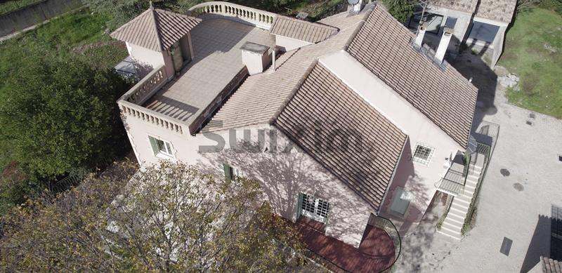 Appartement - 181 m² - 7 pièces