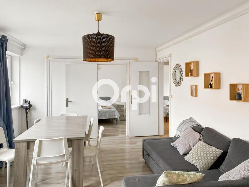 Maison - 200 m² - 6 pièces