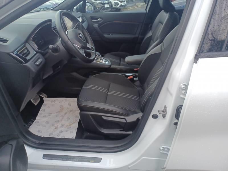 Renault Captur E-Tech full hybrid 145 Engineered