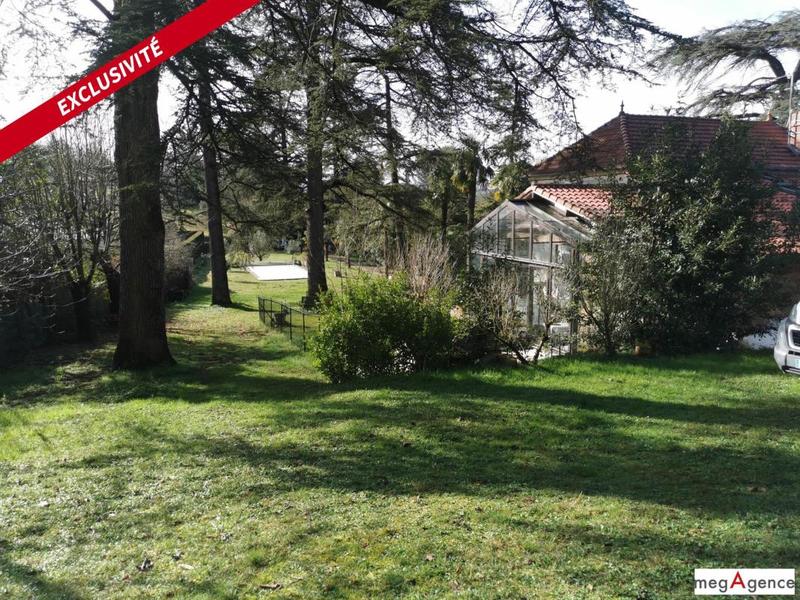 Maison de ville - 226 m² - 8 pièces