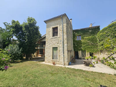 Maison de village - 218 m² - 8 pièces
