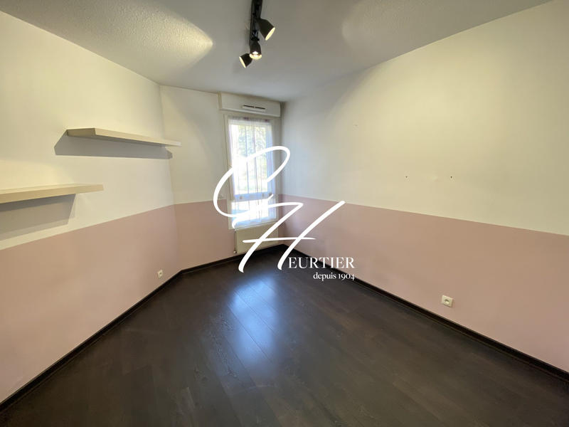 Appartement - 79 m² - 4 pièces