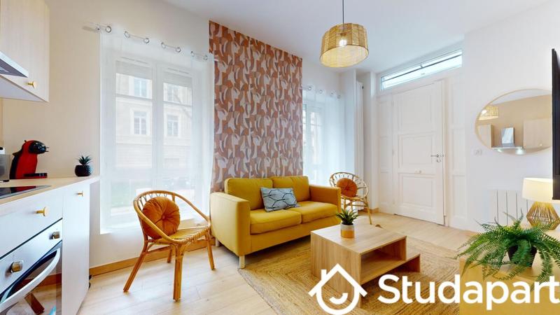 Chambre - 10 m² - 1 pièce