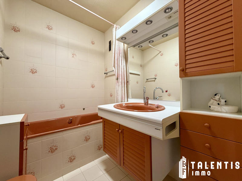 Appartement - 89 m² - 5 pièces