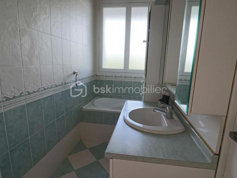 Appartement - 90 m² - 4 pièces