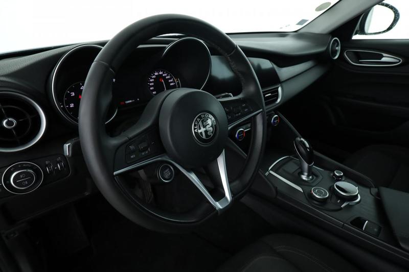 Alfa Romeo Giulia 2.2 At8 150 ch