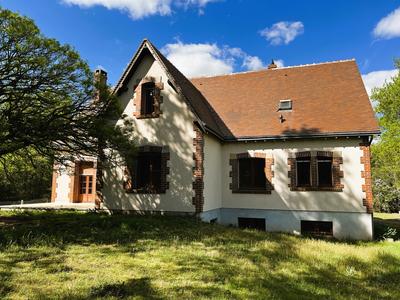 Maison traditionnelle - 197 m² - 8 pièces