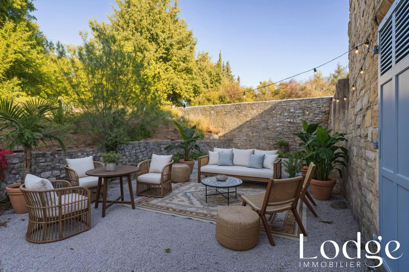 Maison ancienne - 250 m² - 8 pièces