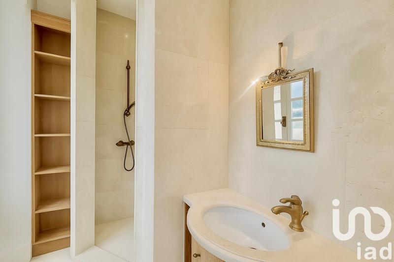 Maison - 283 m² - 9 pièces