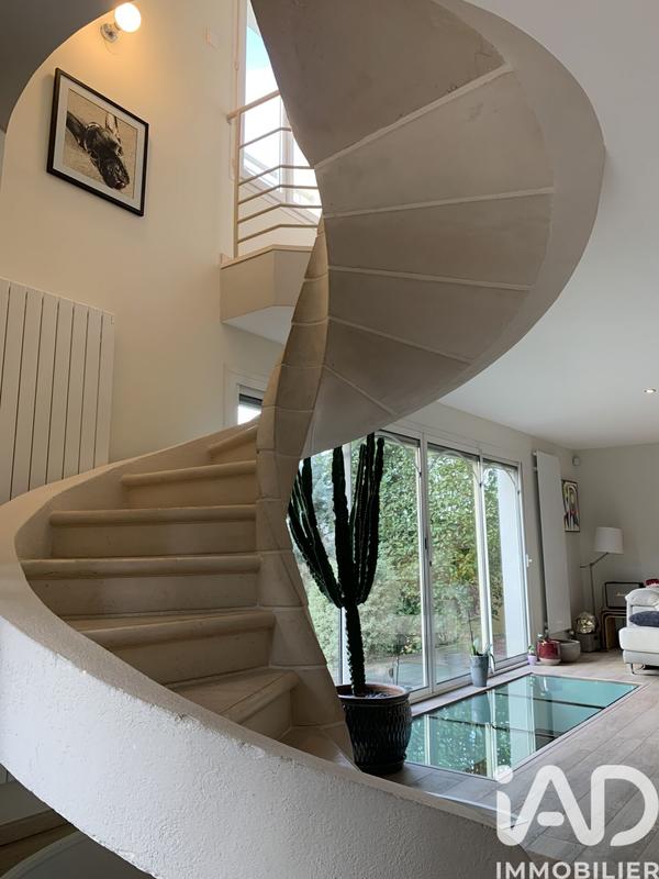 Maison de maîtres - 358 m² - 7 pièces