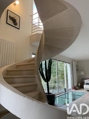 Maison de maîtres - 358 m² - 7 pièces