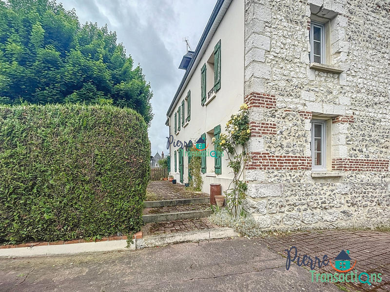 Maison ancienne - 130 m² - 5 pièces