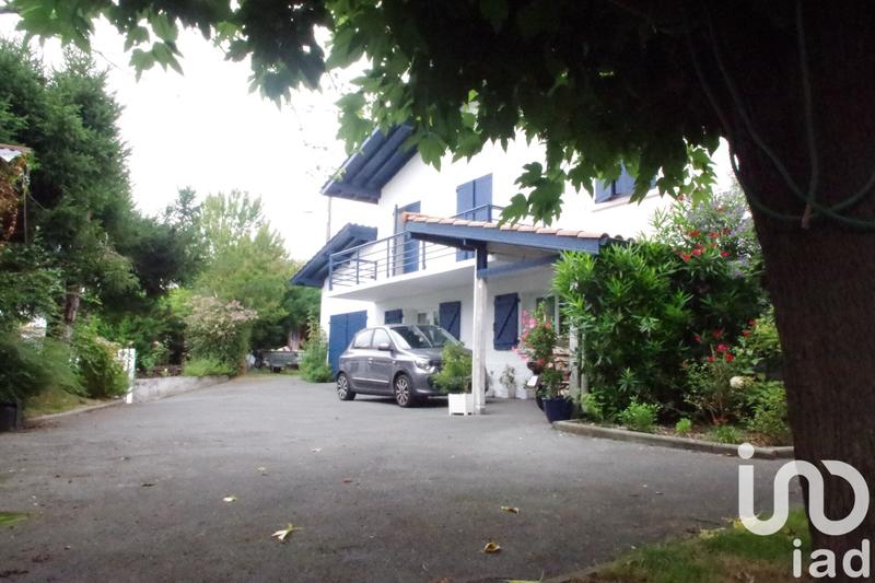 Maison - 191 m² - 7 pièces