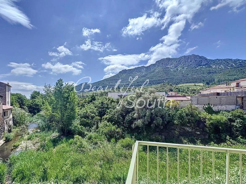 Maison de village - 95 m² - 5 pièces