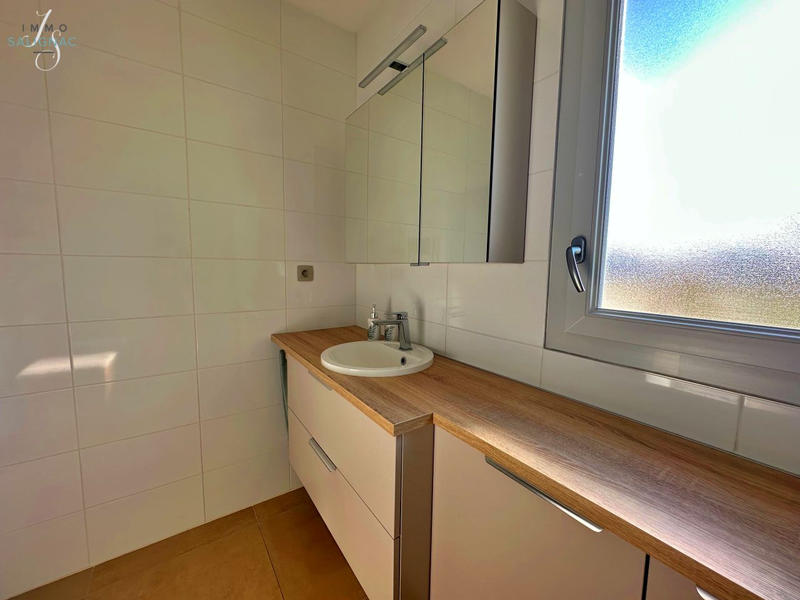 Appartement - 92 m² - 4 pièces