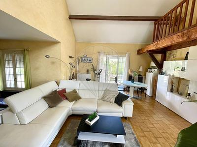 Maison - 138 m² - 7 pièces