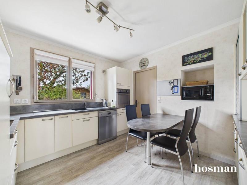 Maison - 130 m² - 6 pièces