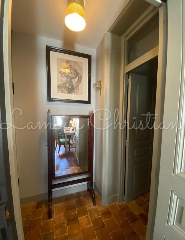 Maison - 360 m² - 13 pièces