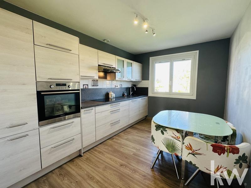 Maison - 87 m² - 4 pièces