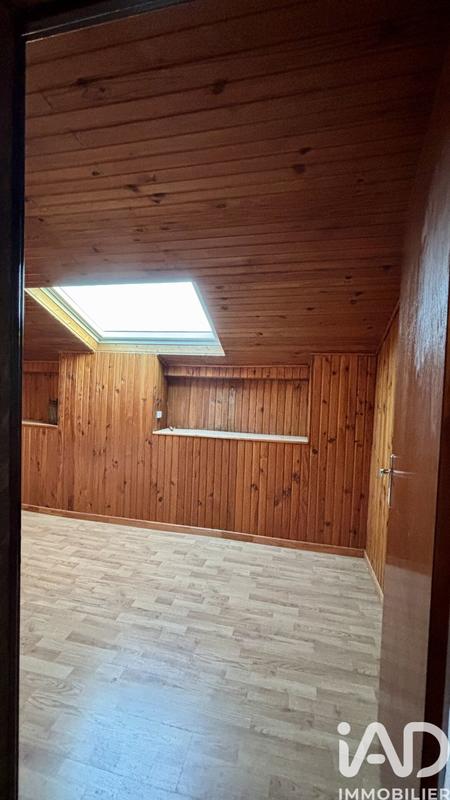 Maison - 300 m² - 13 pièces