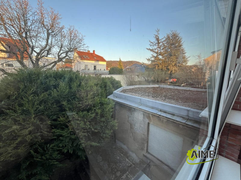 Maison - 207 m² - 10 pièces