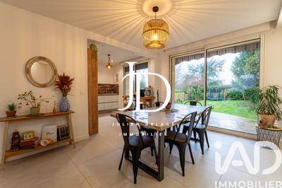 Maison - 149 m² - 7 pièces