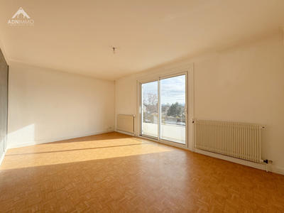 Maison - 88 m² - 3 pièces