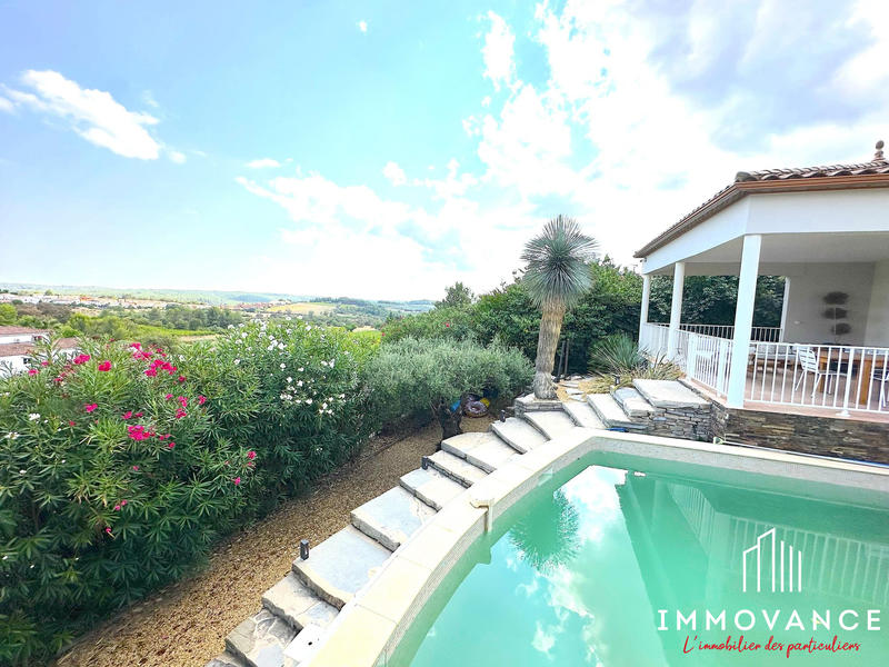 Villa - 180 m² - 6 pièces