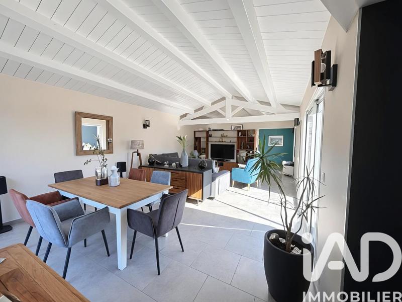 Maison - 178 m² - 6 pièces