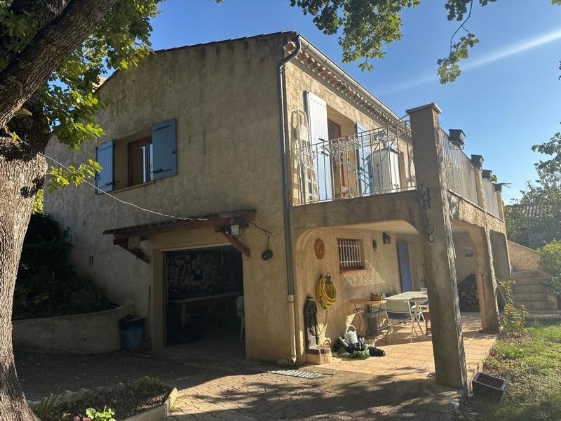 Villa - 90 m² - 4 pièces