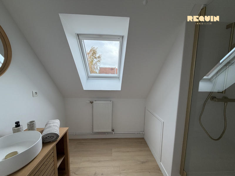 Maison - 105 m² - 5 pièces