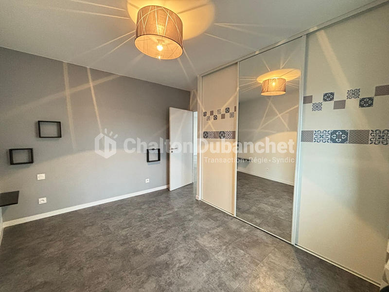 Appartement - 86 m² - 3 pièces