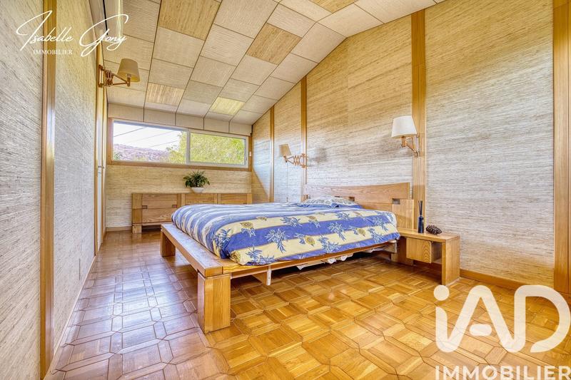 Maison - 160 m² - 5 pièces