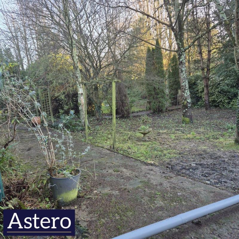 Terrain constructible - 1 815 m²