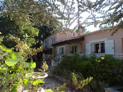 Maison - 97 m² - 5 pièces