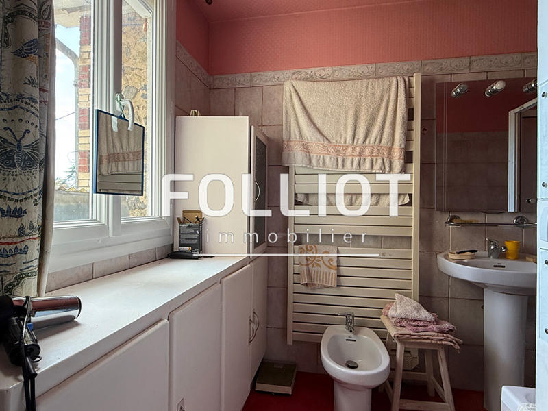 Maison - 158 m² - 9 pièces