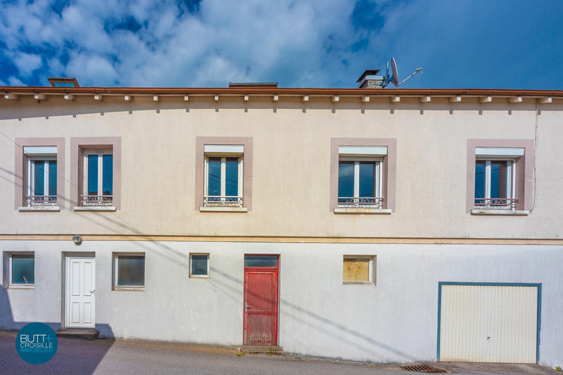 Maison - 90 m² - 5 pièces