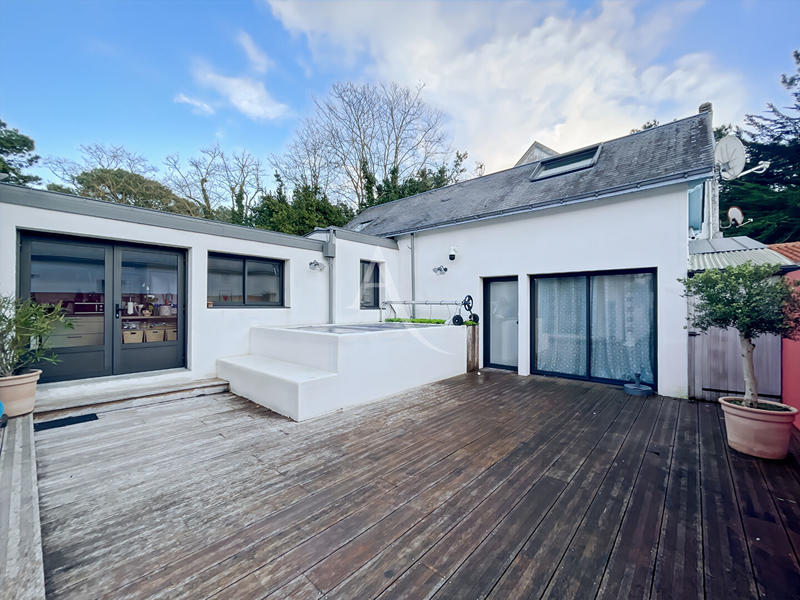 Maison - 137 m² - 6 pièces