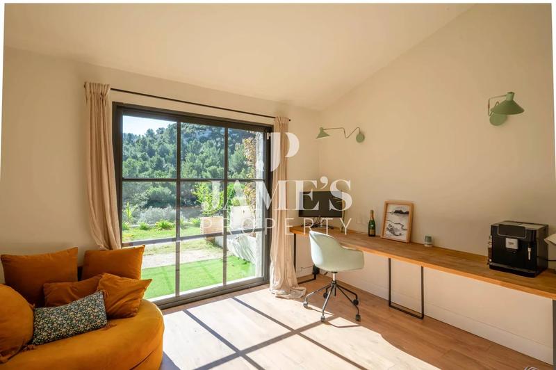 Maison - 180 m² - 5 pièces