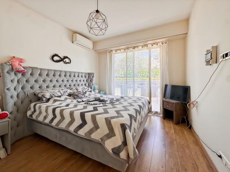 Appartement - 77 m² - 4 pièces