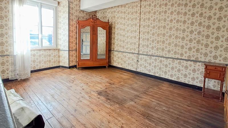 Maison - 200 m² - 8 pièces