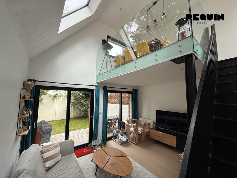 Maison - 102 m² - 6 pièces