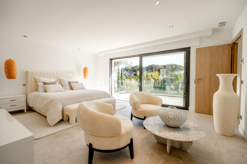 Villa - 266 m² - 5 pièces