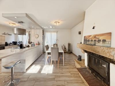 Maison - 105 m² - 4 pièces