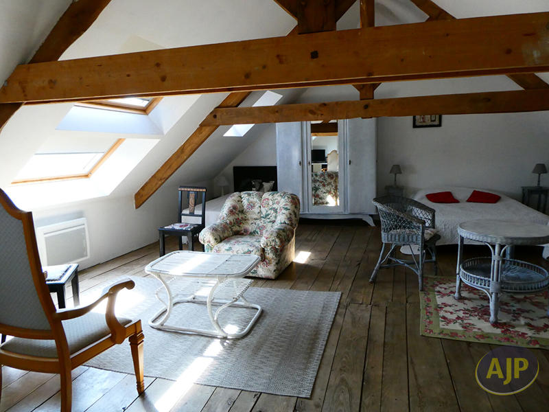 Maison - 124 m² - 8 pièces